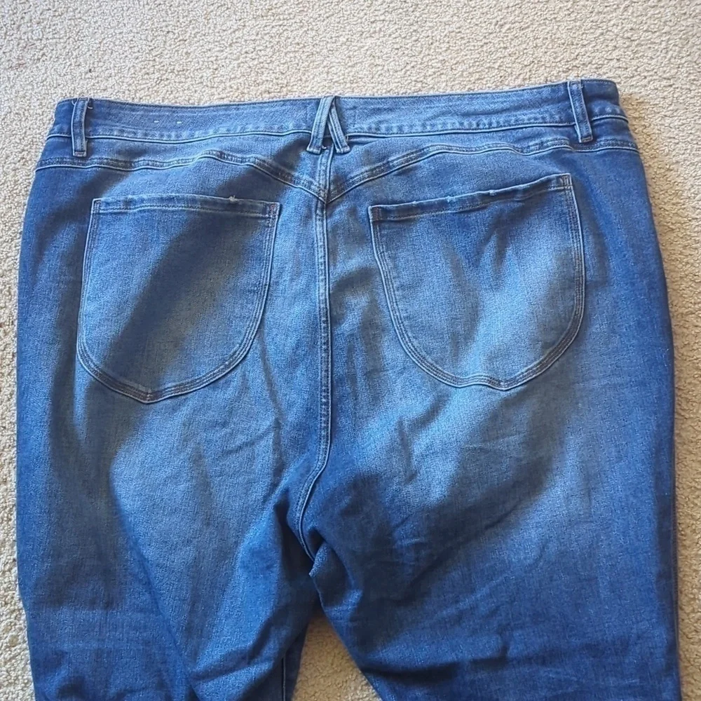 Lane Bryant  Distressed High Rise Skinny Curvy Fit Flex Magic Waistband Size 28